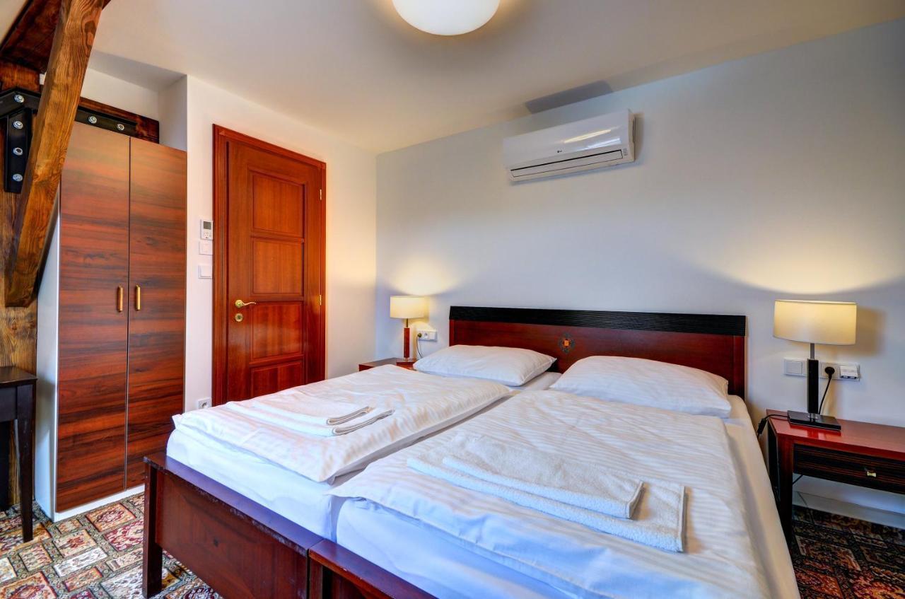 Hotel Zamek Valec Vladislav Ngoại thất bức ảnh