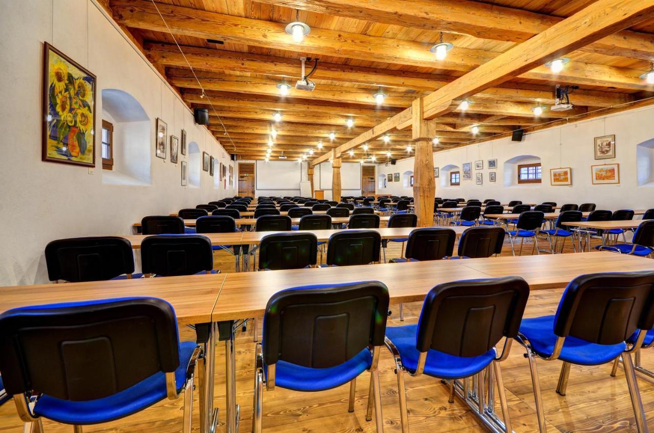 Hotel Zamek Valec Vladislav Ngoại thất bức ảnh